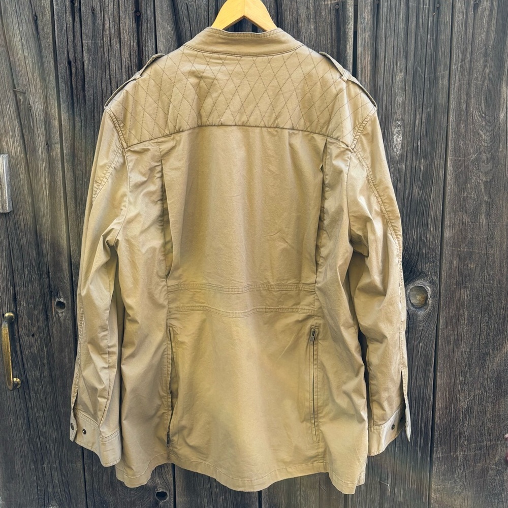 J. Peterman English Barn Coat Light Beige w/multiple pockets zip & button front - Picture 2 of 14